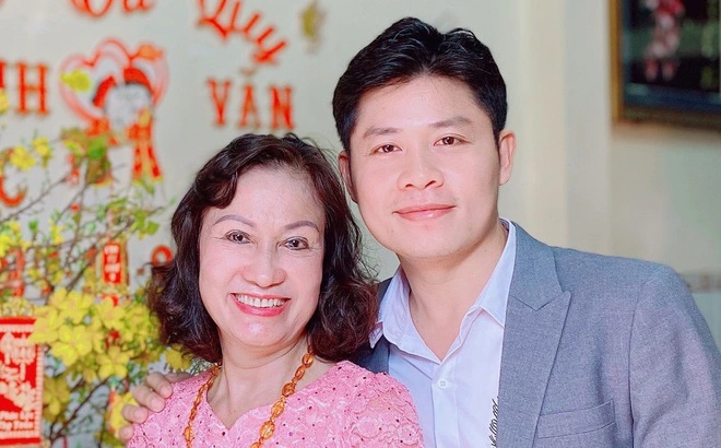 Anh nhớ mãi hình ảnh mẹ chạy đi tìm khi em trai anh bị bắt cóc.