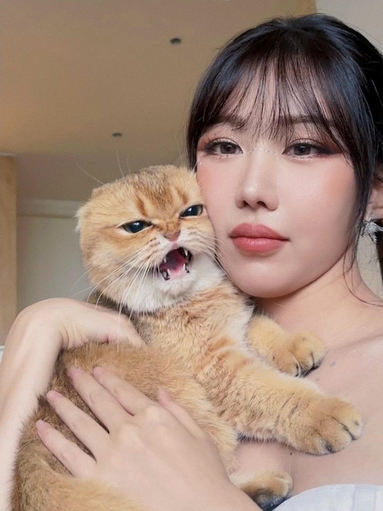 View - Ngất ngây nhan sắc người đẹp vinh dự hát trước Tổng thống và Đệ nhất Phu nhân Hàn Quốc