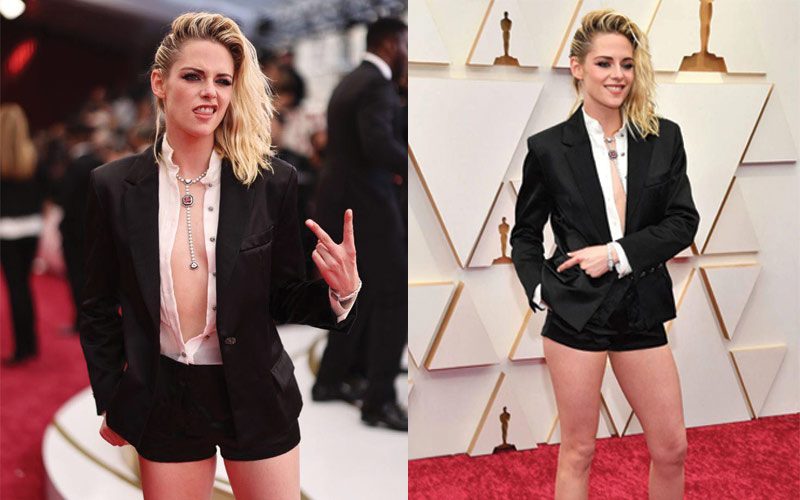 Trên những thảm đỏ danh giá như Oscar, Kristen Stewart không ngại phá cách với những set đồ phi giới tính, hờ hững vòng một. 
