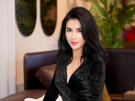 Phú bà từng là "tình địch" với Phương Oanh: Nét đẹp lai Tây, đời tư bí ẩn