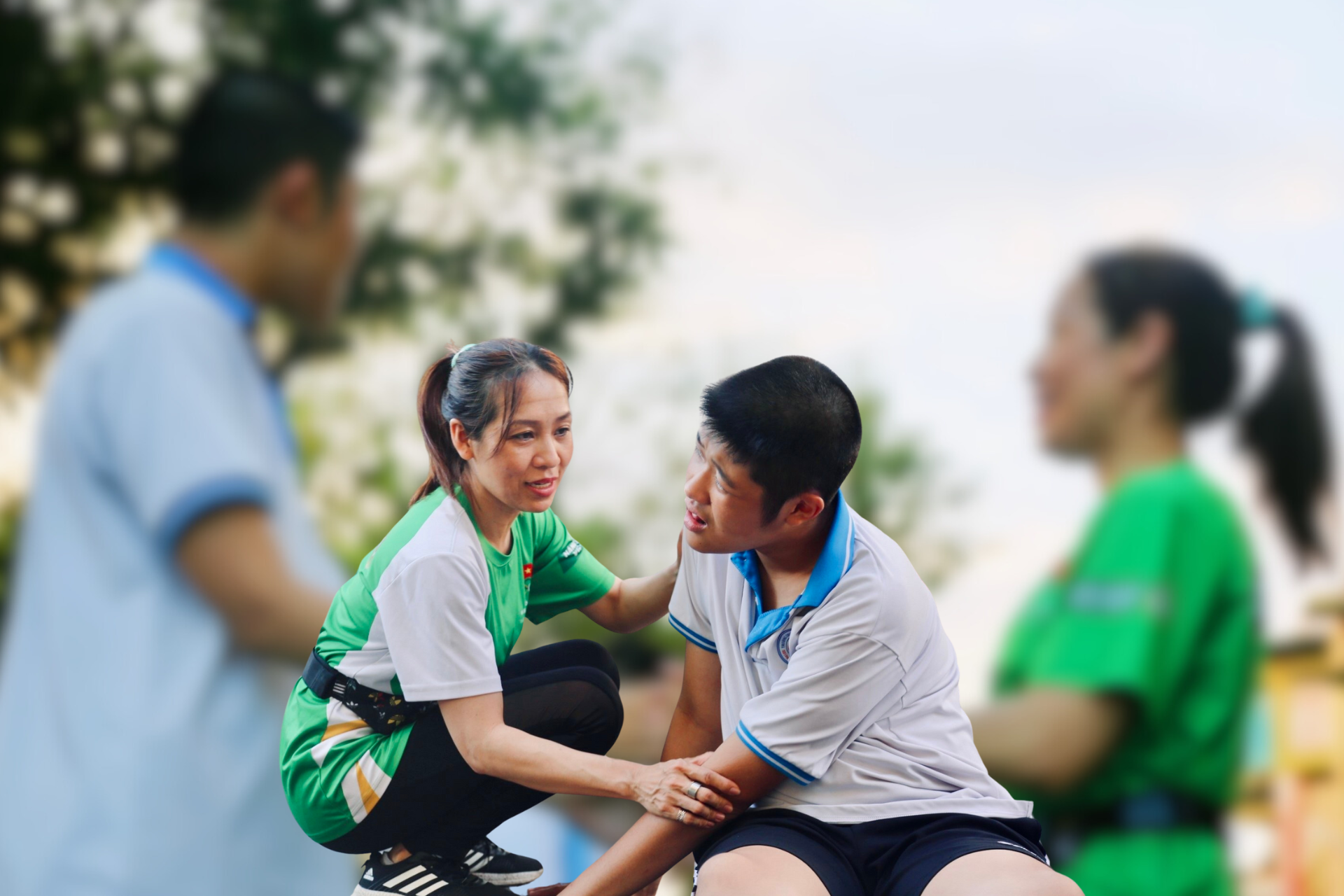 Tâm sự nhói lòng của người mẹ có con tự kỷ: Chết lặng nhìn con tự đánh mình, chỉ biết ôm con khóc trong vô vọng… - 3