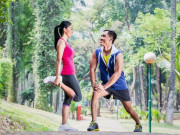 Sức khỏe - Đi bộ tốt cho sức khỏe nhưng kiểu người này càng chăm đi bộ thì càng nhanh làm bạn với xe lăn