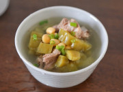 Bếp Eva - Vào hè, mướp đắng không nhồi thịt nữa, nấu canh với hạt này vừa ngon lại bổ mát