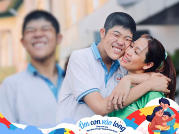 Tâm sự nhói lòng của người mẹ có con tự kỷ: Chết lặng nhìn con tự đánh mình, chỉ biết ôm con khóc trong vô vọng…