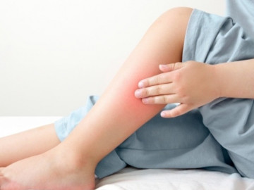 Chủ quan với dấu hiệu đau và lạnh đầu ngón chân, nam thanh niên suýt mất một bên chân