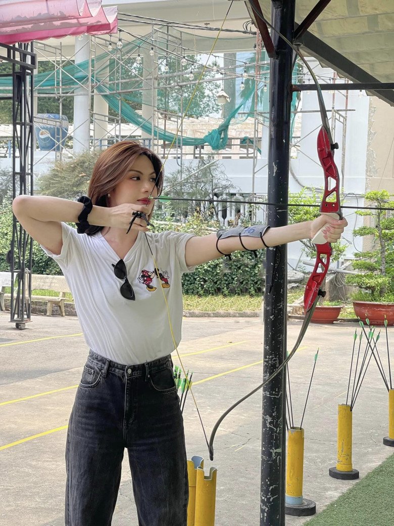 Cô thích các hoạt động thể chất để khoẻ đẹp mỗi ngày.