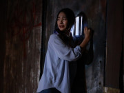 Người phụ nữ bị nhóm người lạ xông vào phòng đánh sau 19 ngày cưới, hành động của chồng gây phẫn nộ