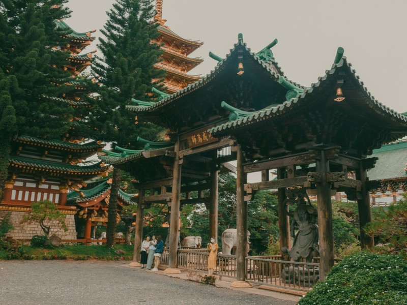 Ngôi chùa được chăm chút từng chi tiết nên thường được du khách ngợi khen là ngôi chùa đẹp nhất Pleiku. (Ảnh: Sang Doan Dang)
