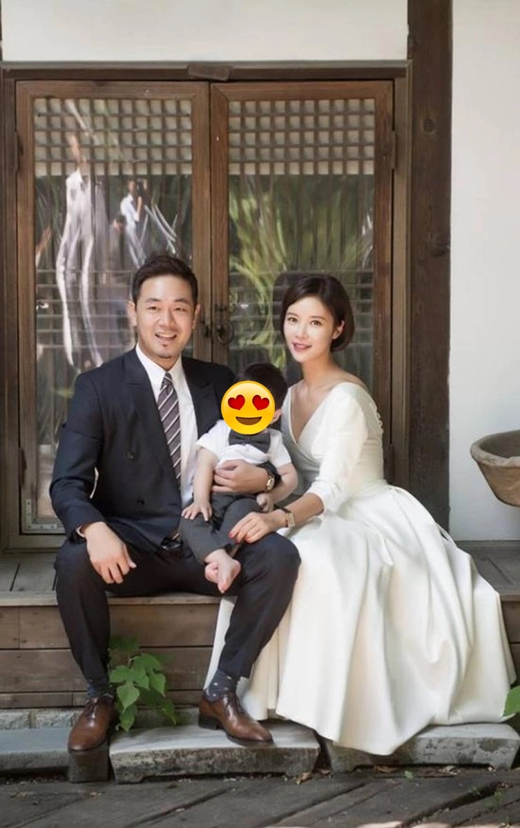 Hwang Jung Eum từng đệ đơn ly hôn lần đầu vào tháng 9/2020.