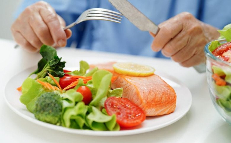 Một số loại rau không phù hợp để ăn sống hay chưa chín kỹ. (Ảnh minh họa)