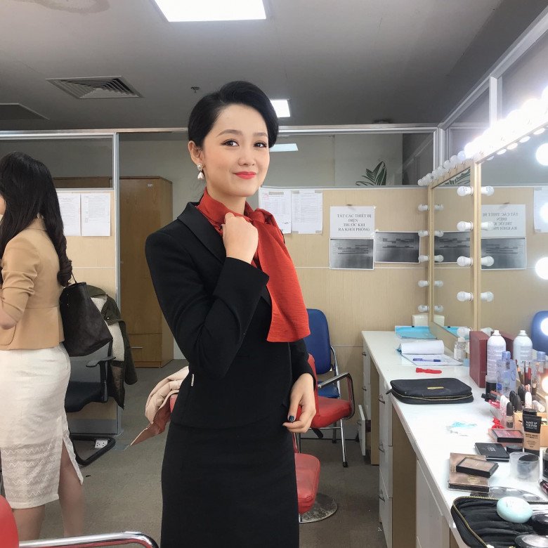 img srchttps://cdn.eva.vn/upload/2-2024/images/2024-04-09/btv-thoi-su-thu-ha-khoe-anh-thuo-_06_8_n-1712660381-657-width780height1170.jpg width660 /