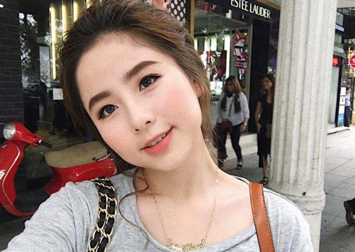 Hot mom Thanh Hóa từng được báo Trung khen vì mặt quá đẹp, con gái giờ 3 tuổi xinh như búp bê - 1