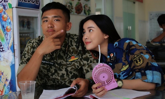 Sao Việt 24h: Nam Em nhắc đến vụ amp;#34;nhảy lầuamp;#34; hậu bị phạt lần 2, Trang Trần lên tiếng khuyên nhủ - 10