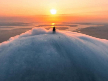 Mãn nhãn vẻ đẹp biển mây trắng tựa chốn bồng lai tiên cảnh trên núi Bà Đen