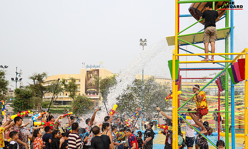 img src/upload/2-2024/images/2024-04-12/1712923820-maha-songkran-world-water-festival-4-7-2-4-5-width850height510.jpg width660 /