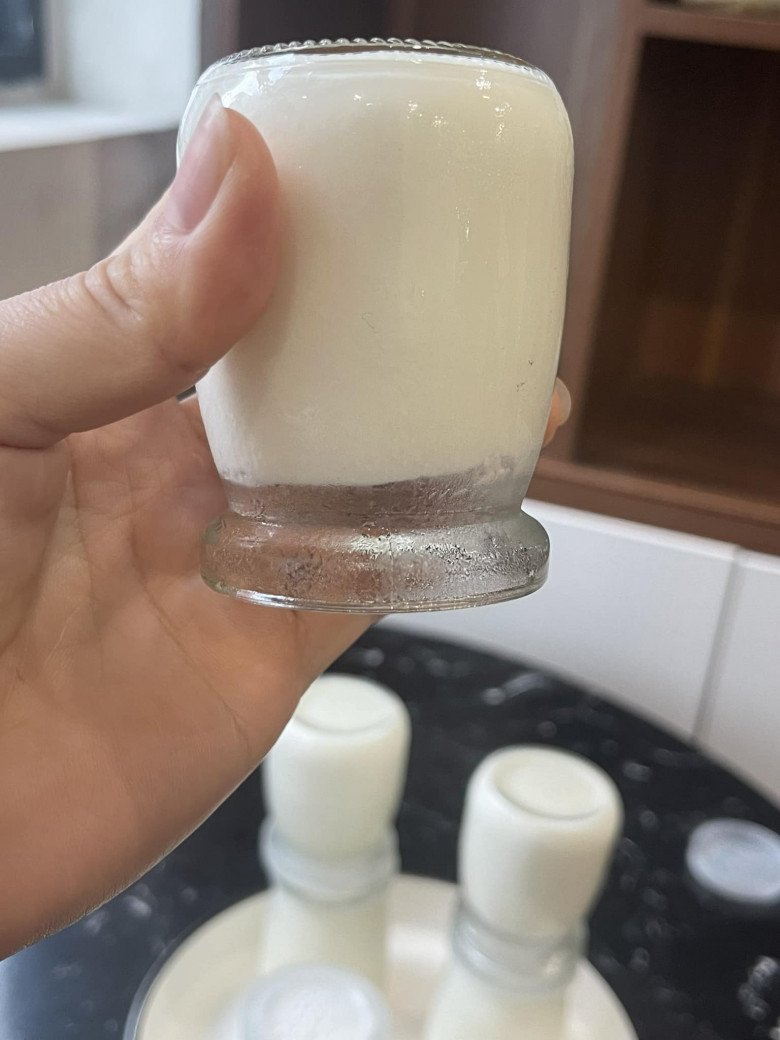 Cách làm sữa chua úp ngược chỉ trong 10 phút, mịn mượt, núng nính không bị đá dăm - 5