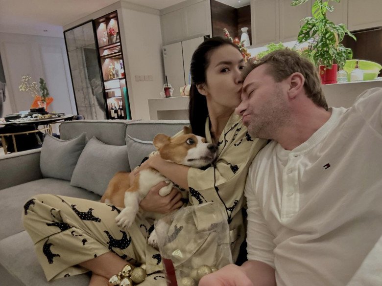 Nữ siêu mẫu và ông xã ngày càng tin tưởng và thấu hiểu nhau.