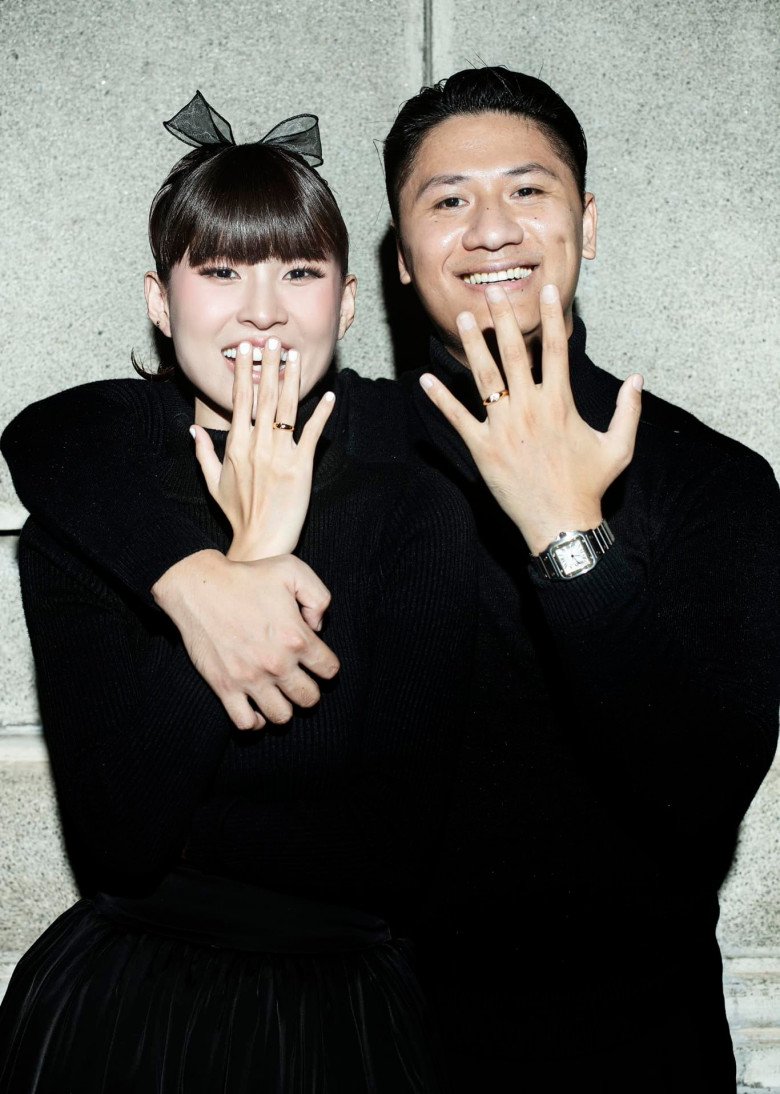 Cao Thiên Trang được chồng cầu hôn sau hơn 3 năm hẹn hò.