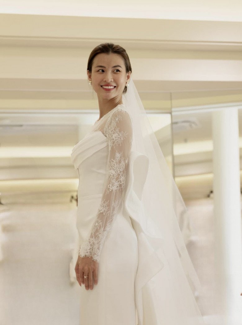 Hôn lễ Cao Thiên Trang kín đáo chỉ 80 khách mời, Minh Tú vừa lấy chồng Tây được 1 ngày đã đi ăn cưới - 8