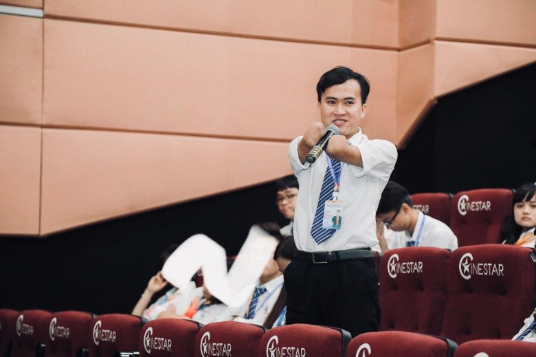 Để có thể học lên đại học, Nhứt đã nỗ lực rất nhiều - Ảnh: NVCC