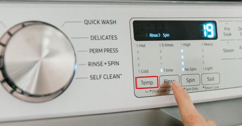 Trên máy giặt có một công tắc, bật nó lên tiết kiệm được một nửa tiền điện mỗi năm - 2