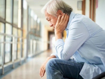 Vị phó giáo sư bỗng đổi tính khi bước vào giai đoạn người trẻ nào cũng ao ước, bác sĩ tâm lý tiết...