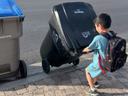 Nhóc tỳ sao Việt đi học về là dọn rác, cuộc sống ngày thường ở Mỹ sung sướng ít người sánh bằng