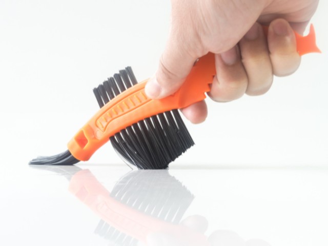 multi-purpose brush