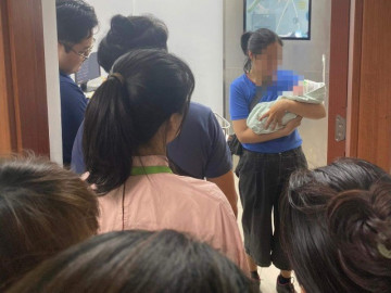 Bé gái 12 tuổi bị xâm hại đến có thai đã sinh con trai nặng 3kg