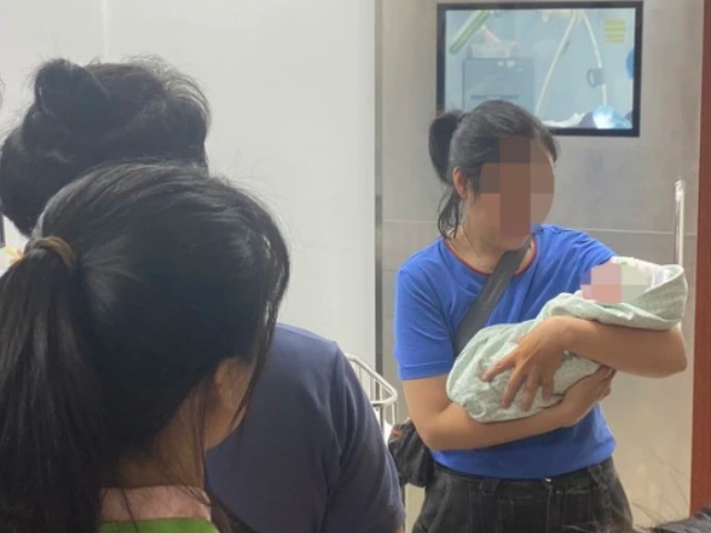 Quyết định mới nhất của cha nạn nhân trong vụ bé gái 12 tuổi sinh con ở Hà Nội