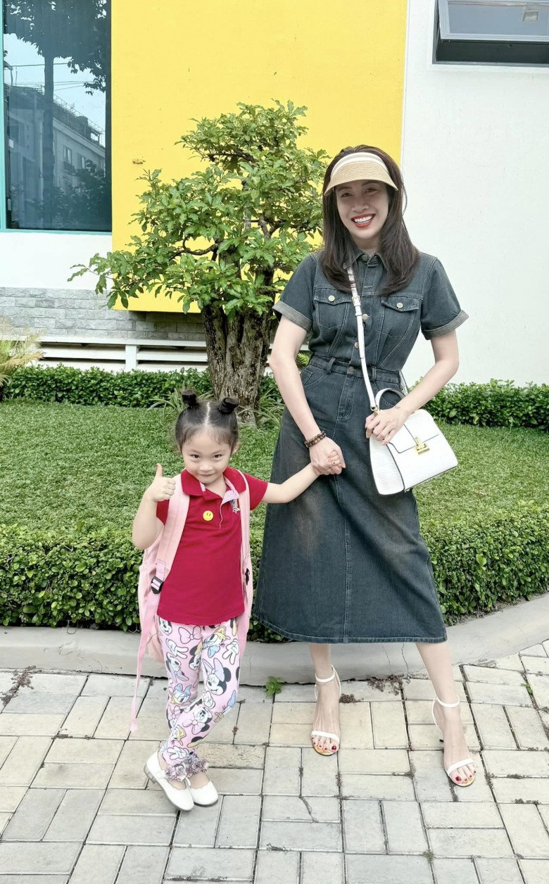 Con gái Thiên Ý là động lực để nữ ca sĩ cố gắng mỗi ngày.