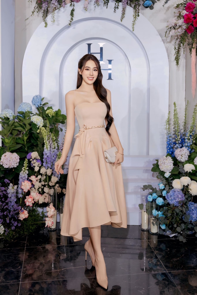 Diệu Thúy tại đám cưới cầu thủ Quang Hải, ngày 6/4. Ảnh: Nhân vật cung cấp