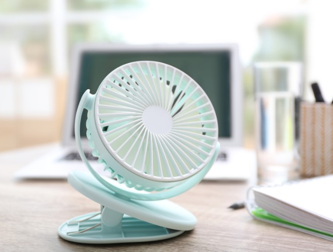 Mini rechargeable fan