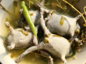 Đặc sản hiếm có khó tìm, nhìn sợ khiếp vía nhưng dân thành phố ưa chuộng, giá 150.000 đồng/kg