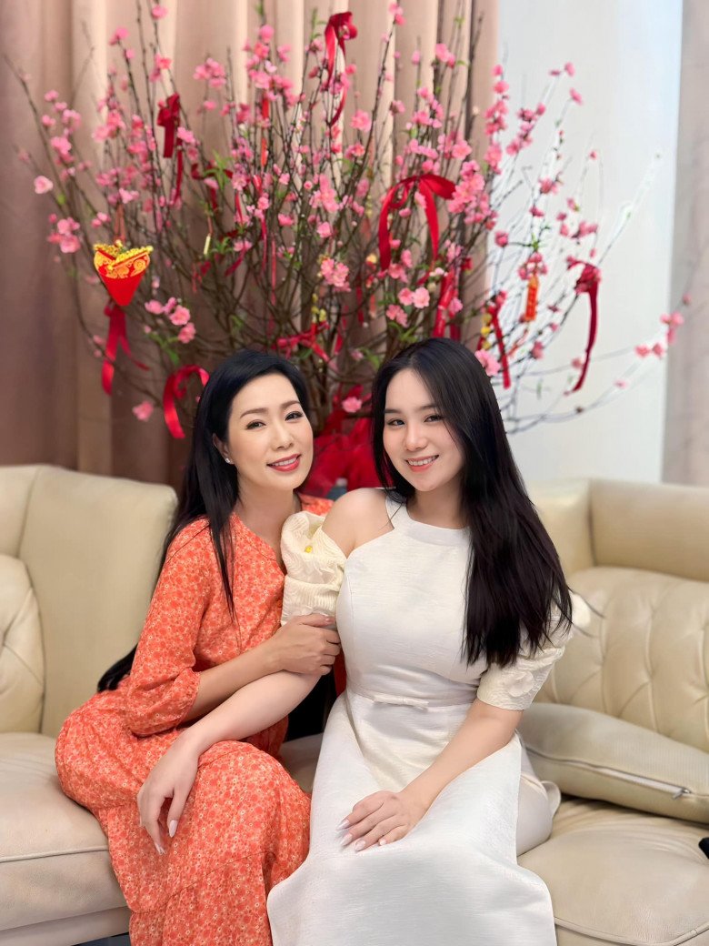 Bất ngờ trước nhan sắc của ái nữ cao 1m72 nhà Trịnh Kim Chi, góc chụp xa cũng xinh như hoa hậu - 5