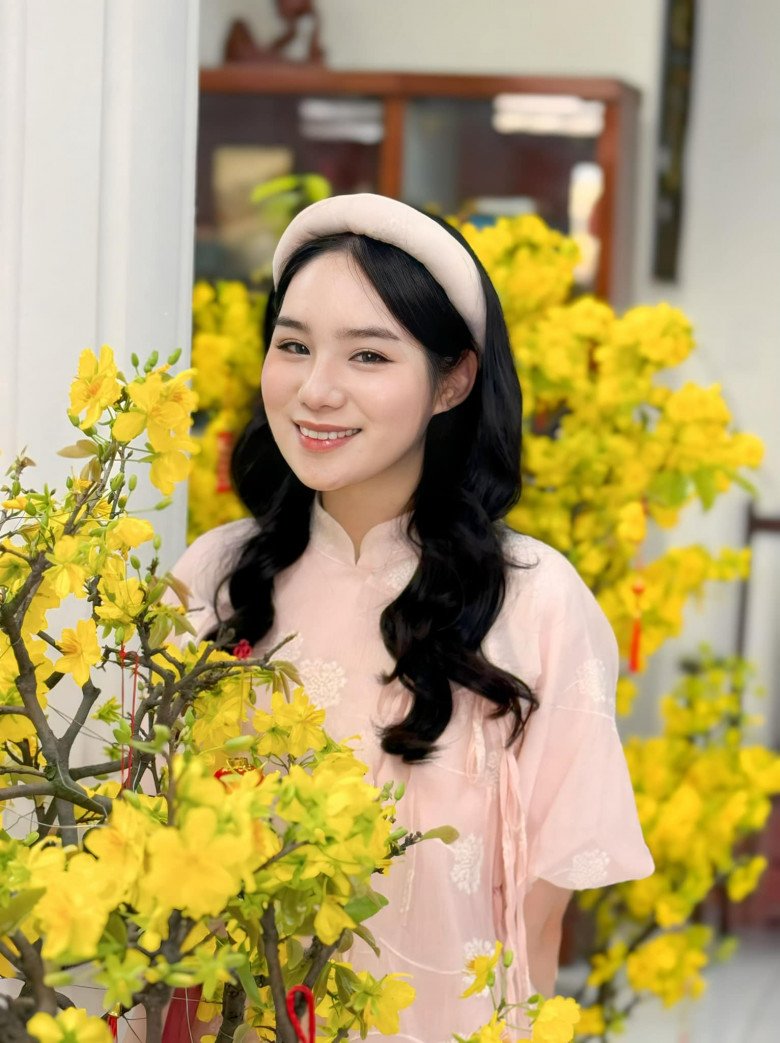 Bất ngờ trước nhan sắc của ái nữ cao 1m72 nhà Trịnh Kim Chi, góc chụp xa cũng xinh như hoa hậu - 4