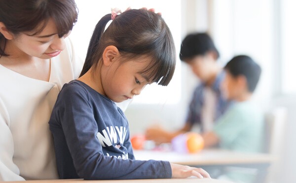 Lời hứa suông của bố mẹ tác động lớn đến tâm lý và tính cách của con trẻ (Ảnh minh hoạ).