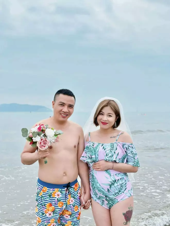 Khoảnh khắc tận hưởng bên ông xã trong thời gian mang thai của MC Hoàng Linh.