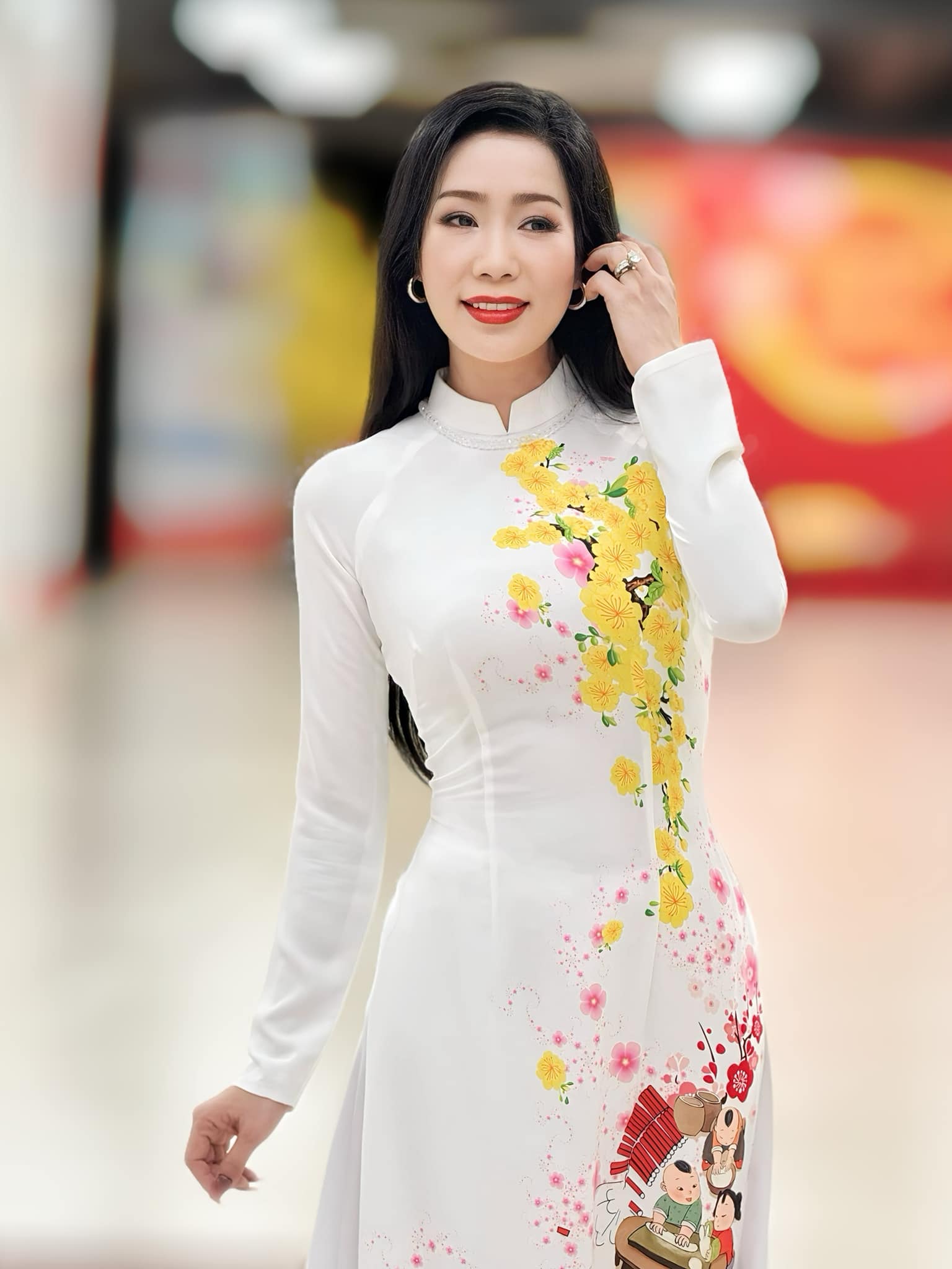 Á hậu Việt duy nhất được phong NSND: Tuổi 52 giữ sắc vóc đẹp hơn cả thiếu nữ nhờ những bí quyết 0 đồng - 8