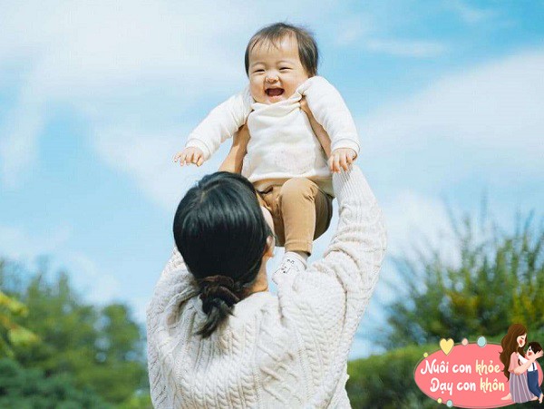 Có bố mẹ đồng hành sẽ giúp con phát triển tốt hơn.