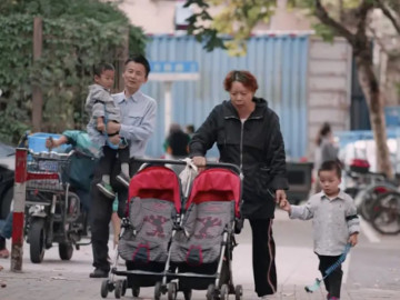 Những nỗi buồn ở chung cư cầu con