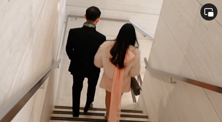 Midu được chồng dẫn đi đặt váy cưới cao cấp ở Pháp, cùng hãng với con gái cựu tổng thống Mỹ - 2