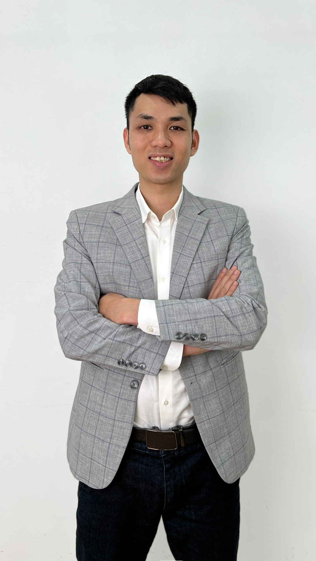 Anh Phi từng mất gốc hoàn toàn tiếng Anh trước khi quyết tâm trau dồi ngôn ngữ này