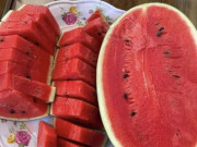 Sức khỏe - Ăn dưa hấu thường xuyên trong mùa nóng, chuyện gì xảy ra với sức khỏe?