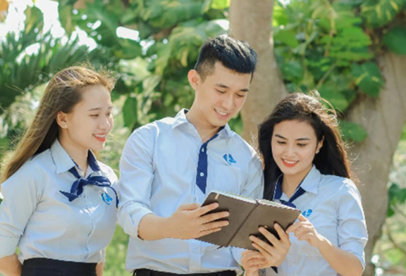 Nhiều trường đại học top đầu ưu tiên thí sinh có IELTS (Ảnh: TL)