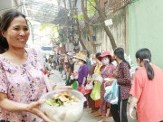 Ở Hà Nội, có một địa điểm người dân đến ăn không cần trả tiền, phí chỉ bằng “nụ cười cảm ơn”