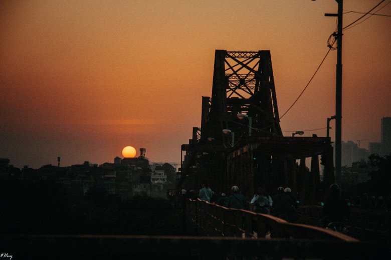 4 địa điểm ngắm hoàng hôn amp;#34;view triệu đôamp;#34; ở Hà Nội thu hút giới trẻ dịp nghỉ lễ - 3