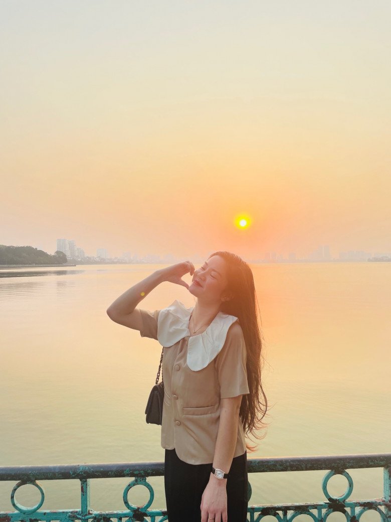 4 địa điểm ngắm hoàng hôn amp;#34;view triệu đôamp;#34; ở Hà Nội thu hút giới trẻ dịp nghỉ lễ - 2