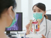 Sức khỏe - Bạn có nguy cơ mắc ung thư đại trực tràng? Nhiều người phát hiện bệnh muộn vì chủ quan không triệu chứng