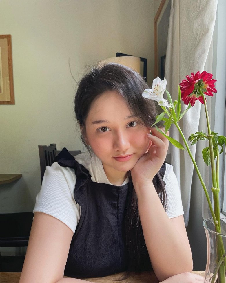 Sao Việt 24h: Việt Hương khoe vòng một căng đầy bỏng mắt ở tuổi U50, cho biết amp;#34;ít khi mặc đồ hở hangamp;#34; - 14